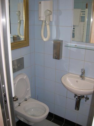 Hotel Darcet Bathroom