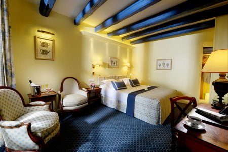 Hotel Relais Montmartre Room