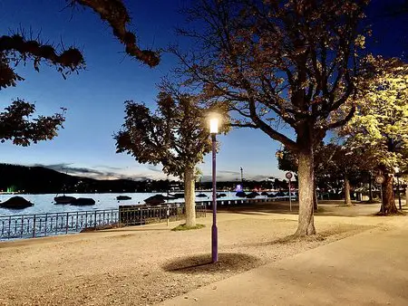 Lake Zurich Walkway