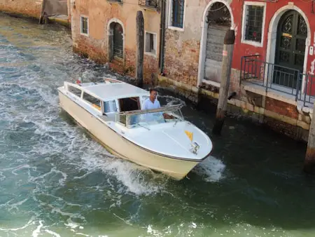 Water Taxi, Venice